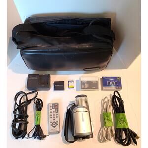 Panasonic PV-GS320 Mini DV Digital Video Camera Camcorder Bag Accessories Works